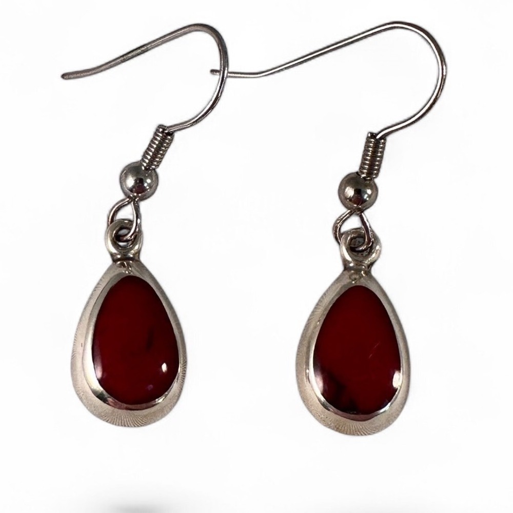 Unbranded Teardrop Earrings Womens OS Red Excellent Silver Tone Drop Inlay
